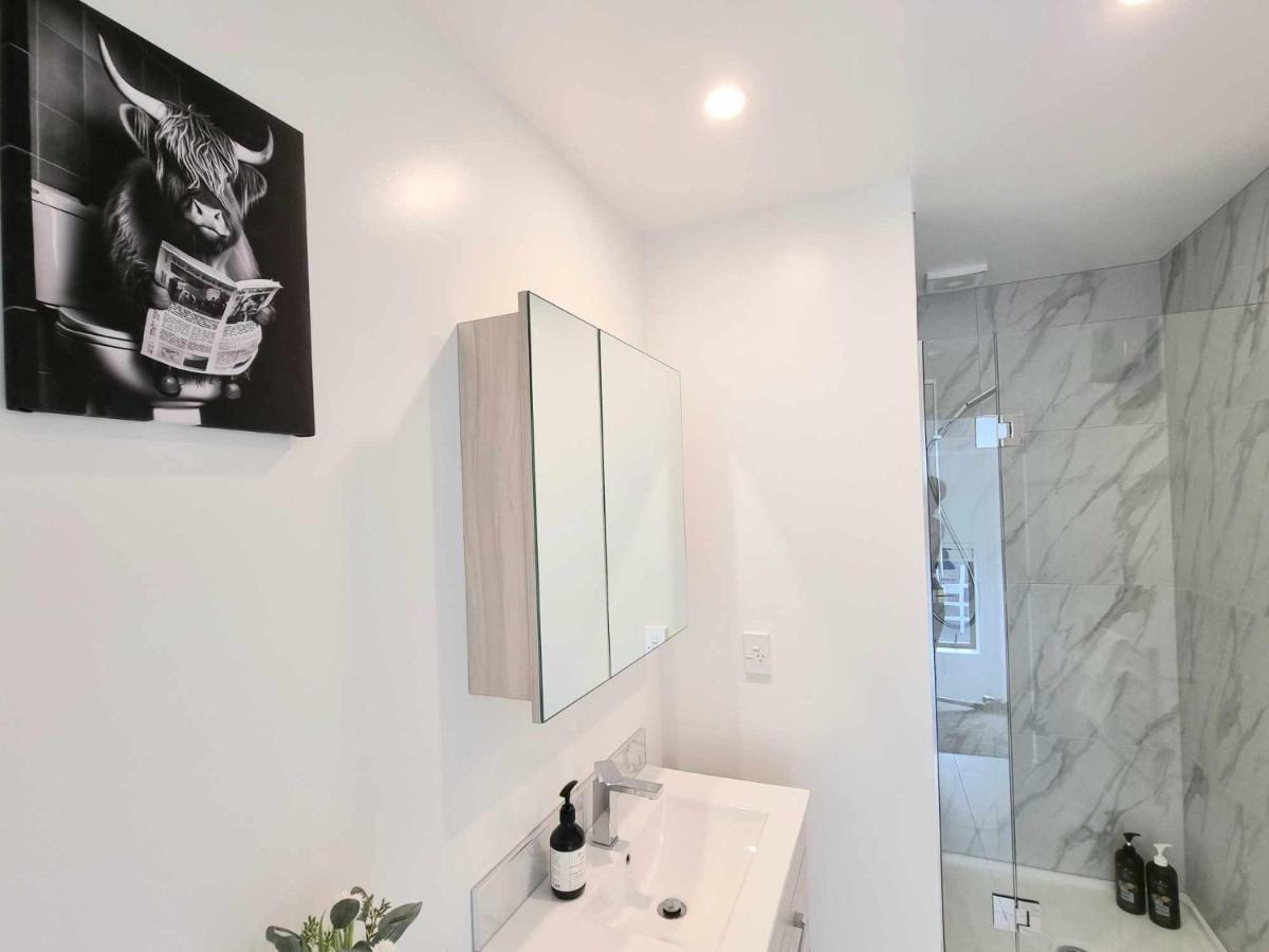 Elegant Cbd Apartment ไครสต์เชิร์ช ภายนอก รูปภาพ